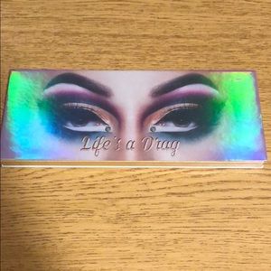 lunar beauty life’s a drag palette